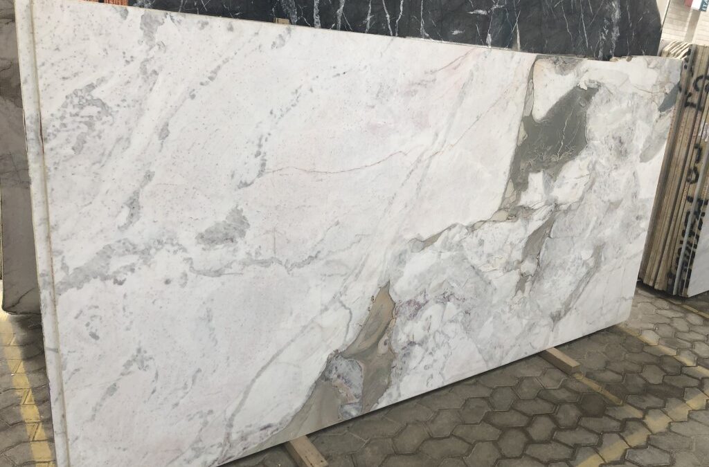 (43) Callacatta Parana – Dolomitic Marble